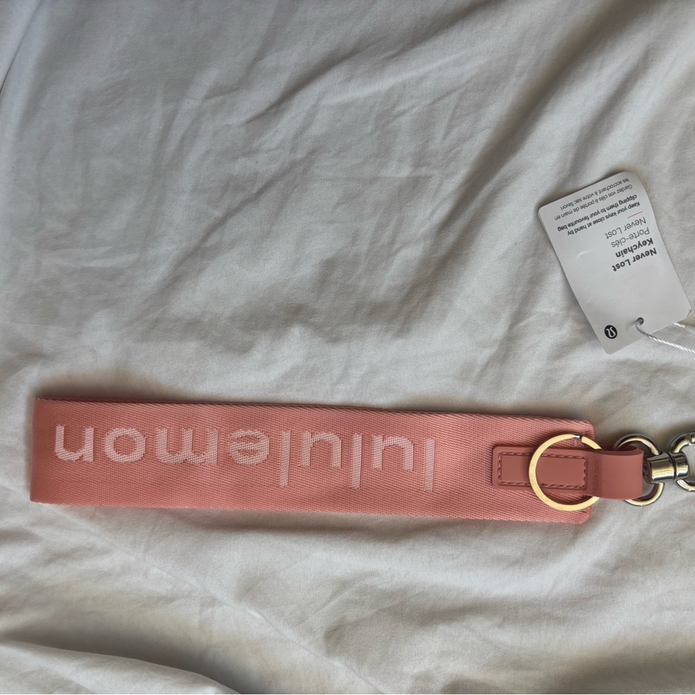 lululemon athletica pink never lost Keychain - Picture 2 of 2